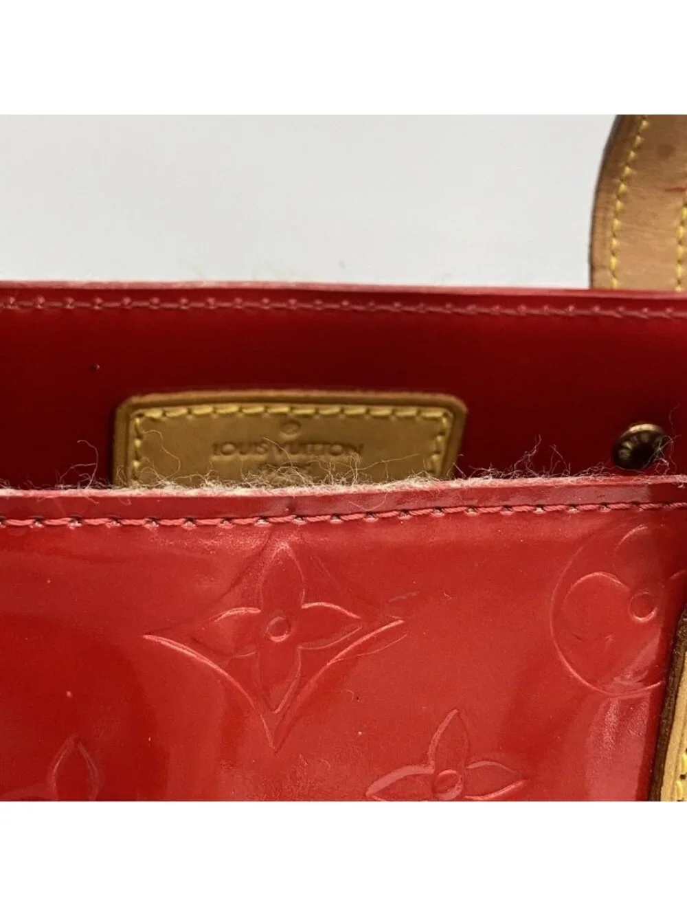 Louis Vuitton Tote Bag Vernis Reed MM Rouge
